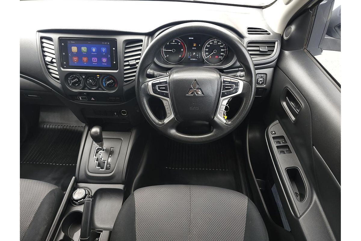 2023 Mitsubishi Triton GLX MR 4X4