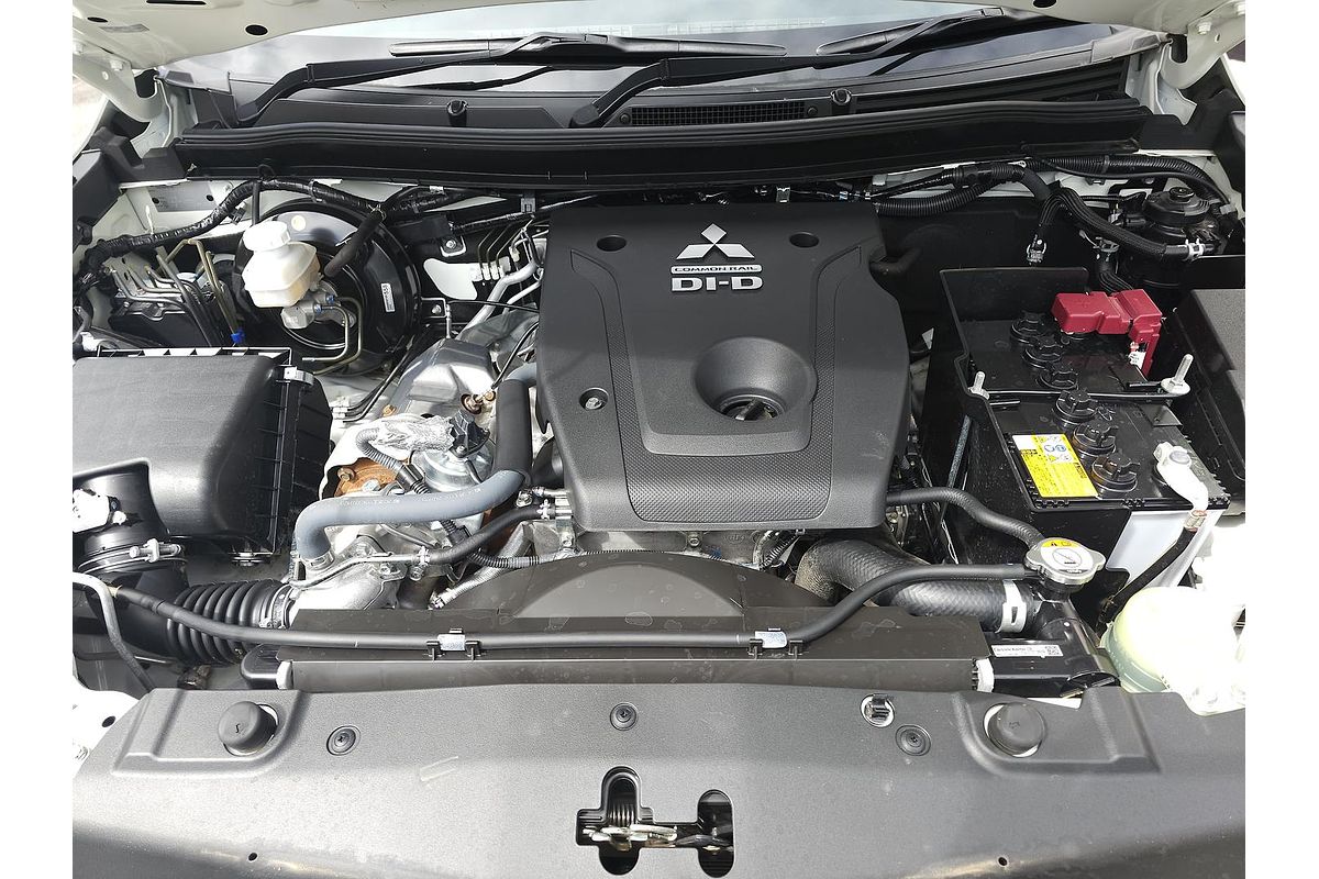 2023 Mitsubishi Triton GLX MR 4X4