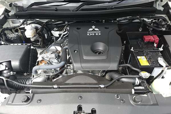 2023 Mitsubishi Triton GLX MR 4X4
