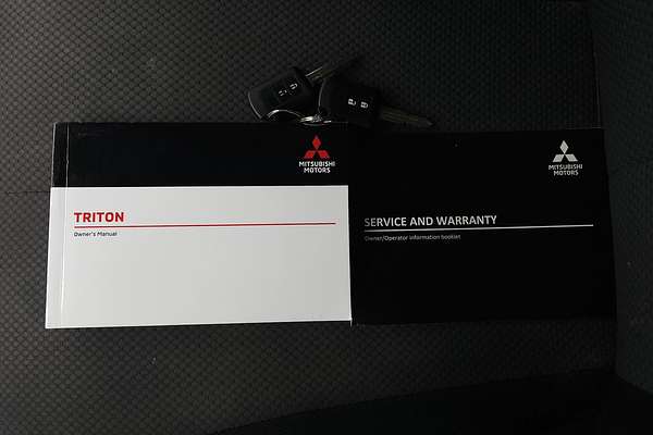 2023 Mitsubishi Triton GLX MR 4X4