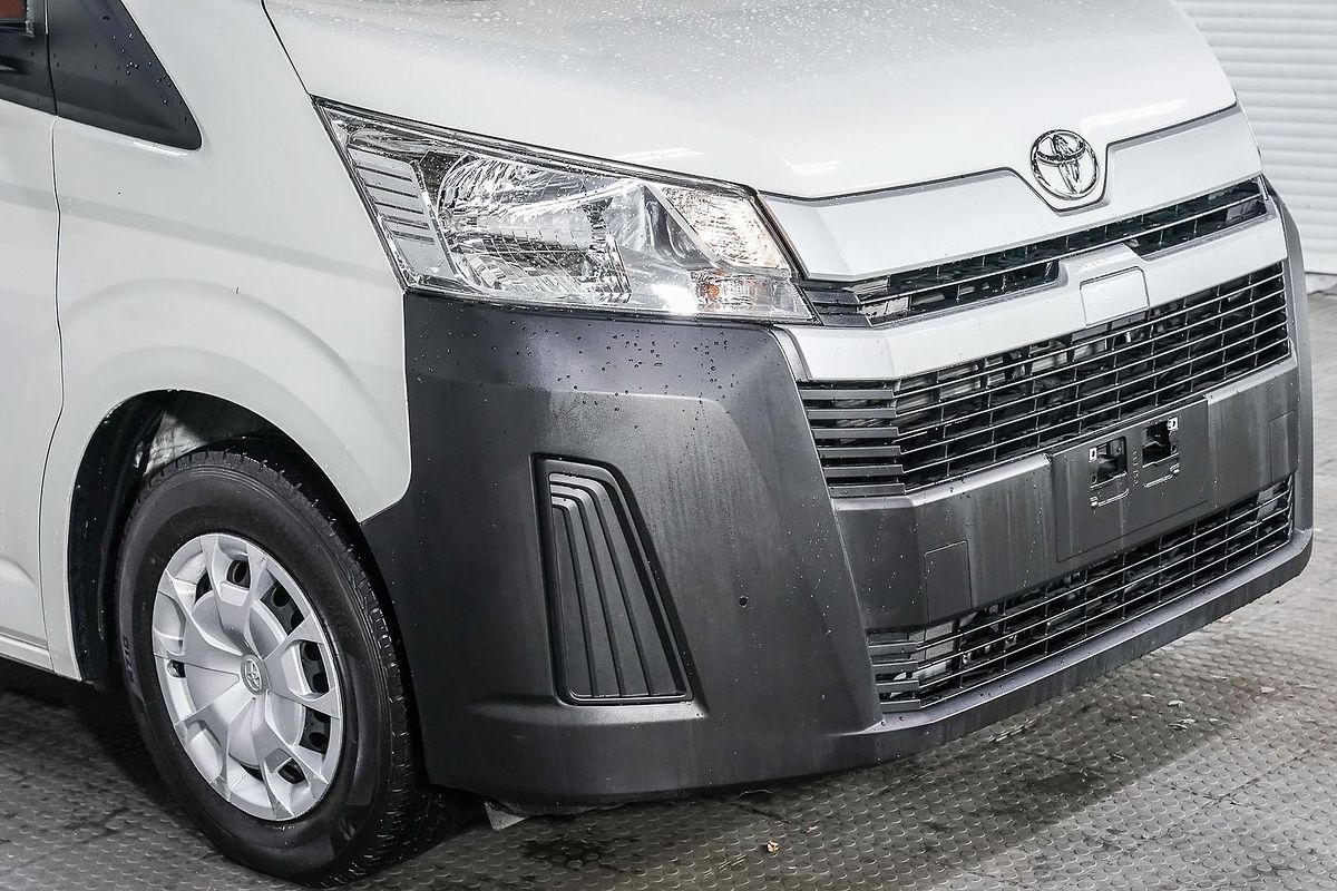 2022 Toyota Hiace GDH300R