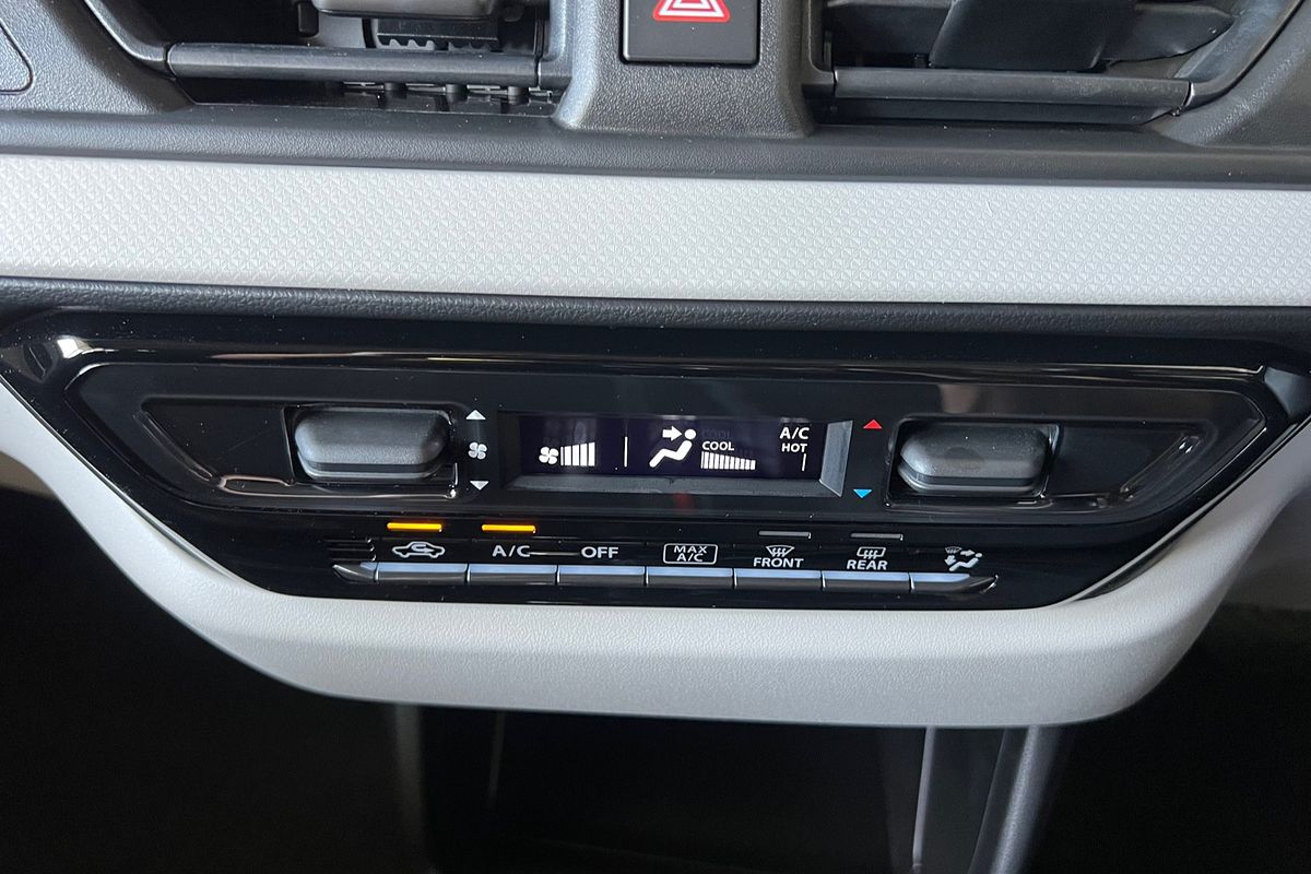 2024 Suzuki Swift Hybrid UZ