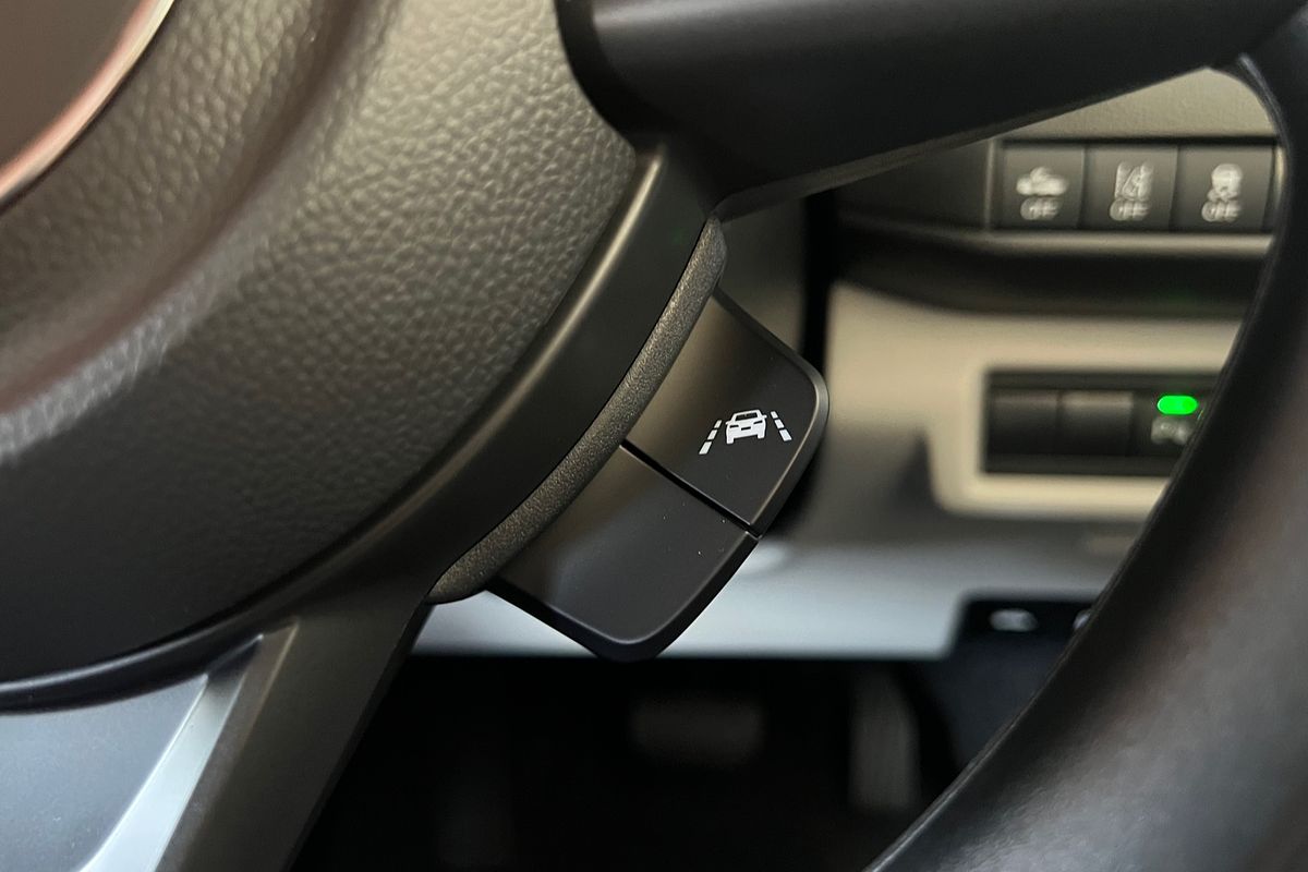 2024 Suzuki Swift Hybrid UZ