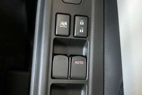 2024 Suzuki Swift Hybrid UZ