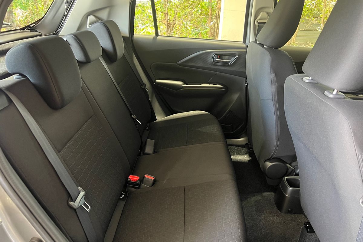 2024 Suzuki Swift Hybrid UZ