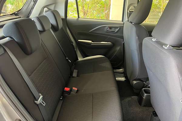 2024 Suzuki Swift Hybrid UZ