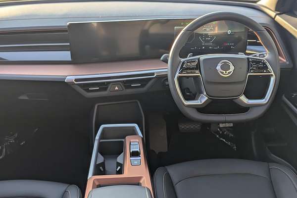 2024 KGM SsangYong Torres Ultimate J116