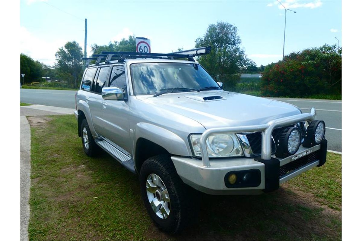 2013 Nissan Patrol ST Y61 GU 8