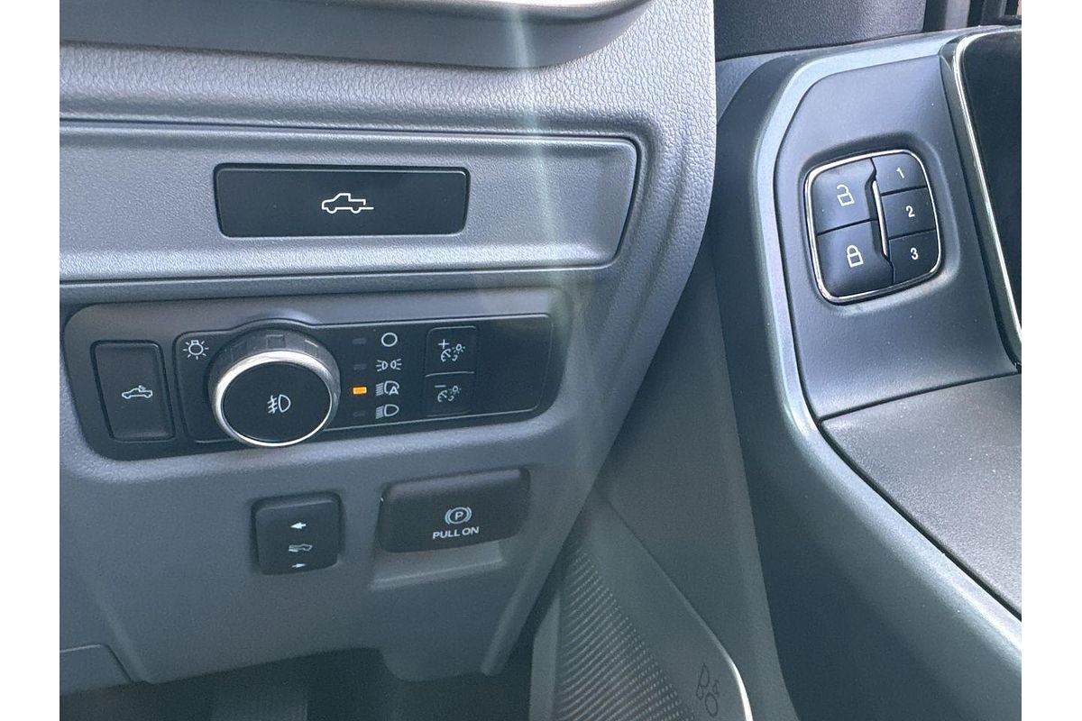 2023 Ford F-150 Lariat 4X4 SWB