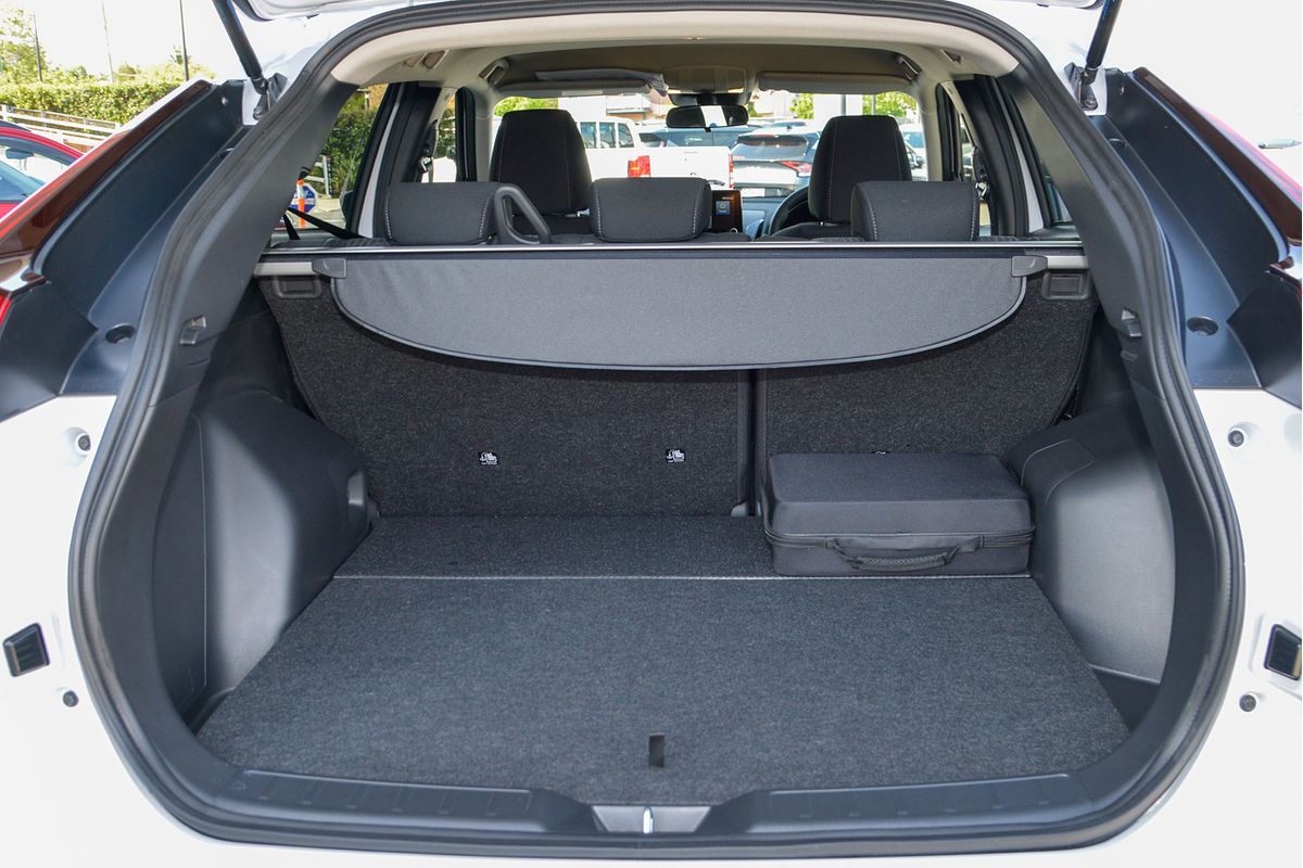 2024 Mitsubishi Eclipse Cross PHEV ES YB
