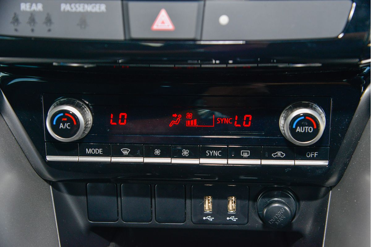 2024 Mitsubishi Eclipse Cross PHEV ES YB
