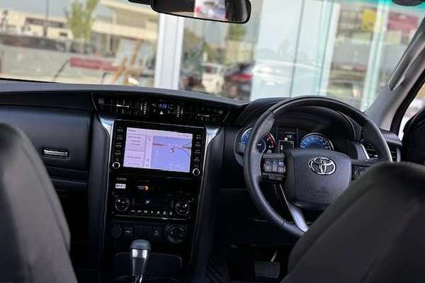 2024 Toyota Fortuner GXL GUN156R