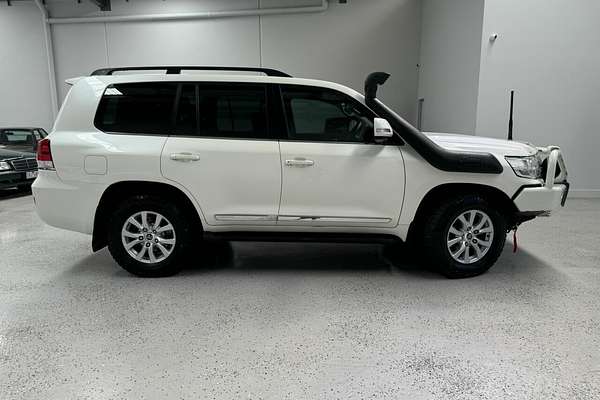 2016 Toyota Landcruiser Sahara VDJ200R