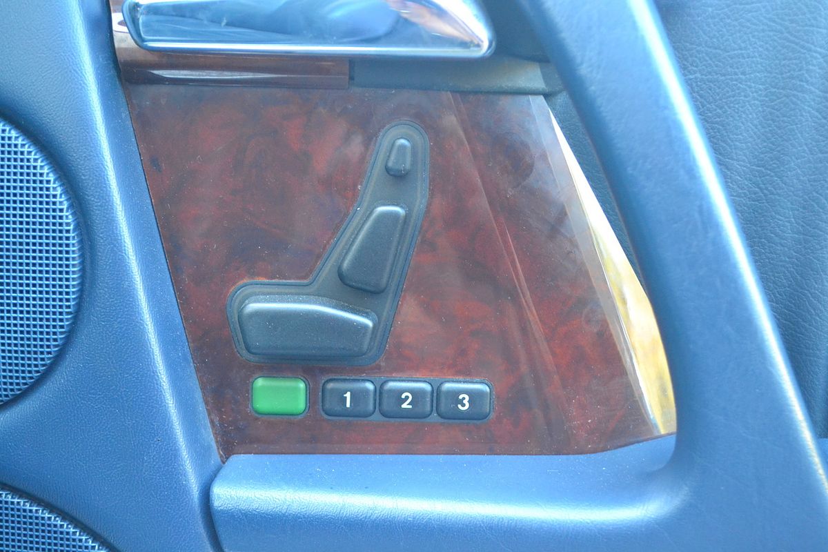1994 Mercedes-Benz SL-Class SL500 R129