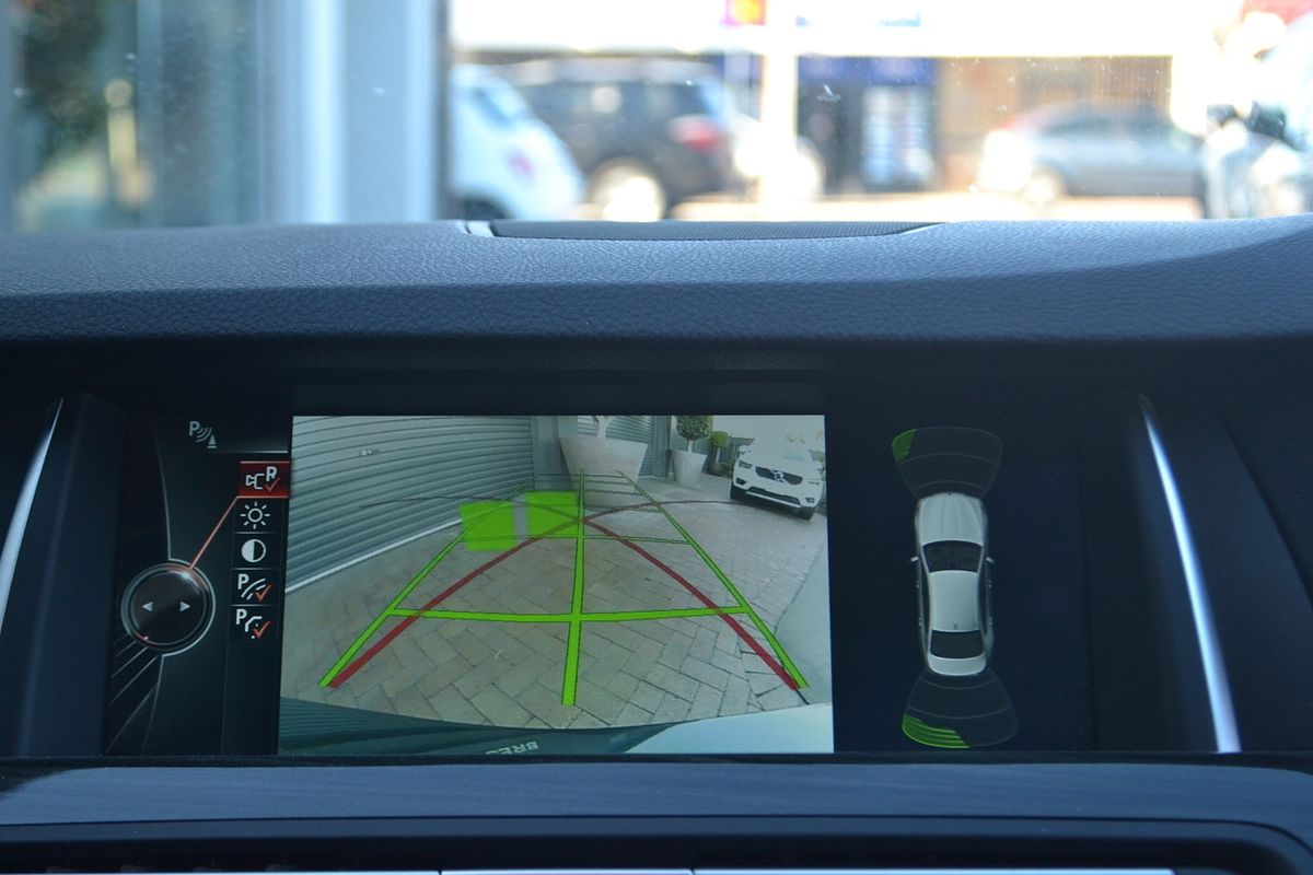 2014 BMW 5 Series 520i M Sport F10 LCI
