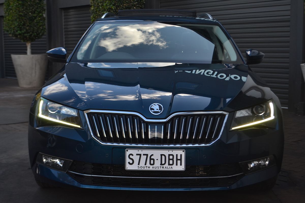 2016 ŠKODA Superb 162TSI NP