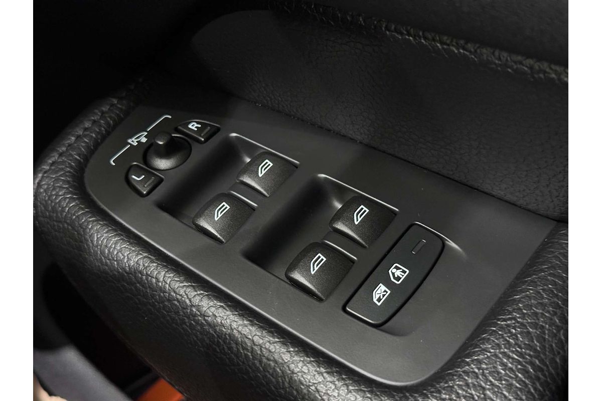 2021 Volvo XC60 B5 Momentum