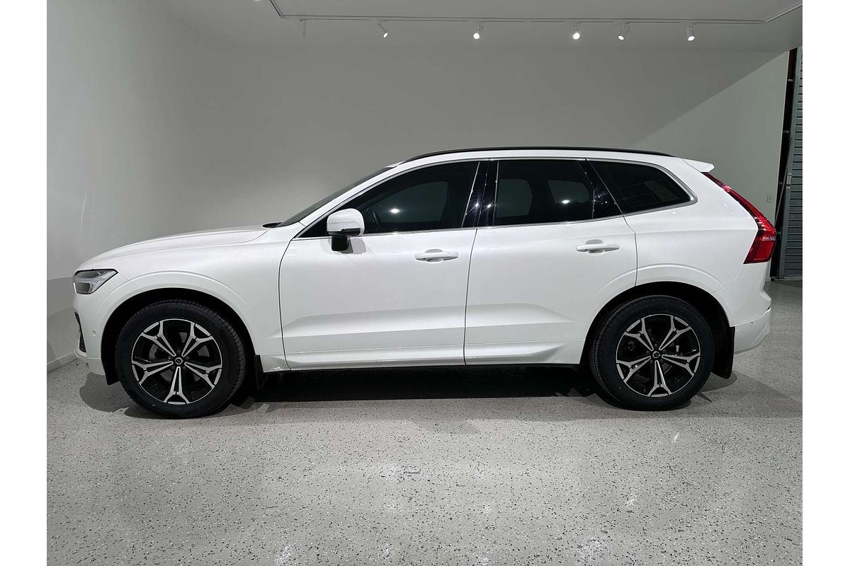 2021 Volvo XC60 B5 Momentum