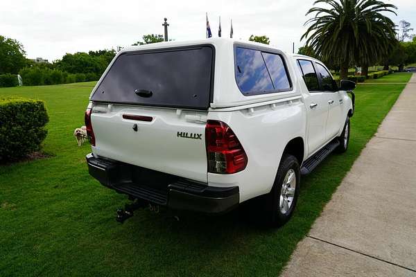 2016 Toyota Hilux SR (4x4) GUN126R 4X4