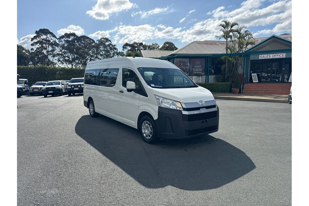 2021 Toyota Hiace Commuter GDH322R