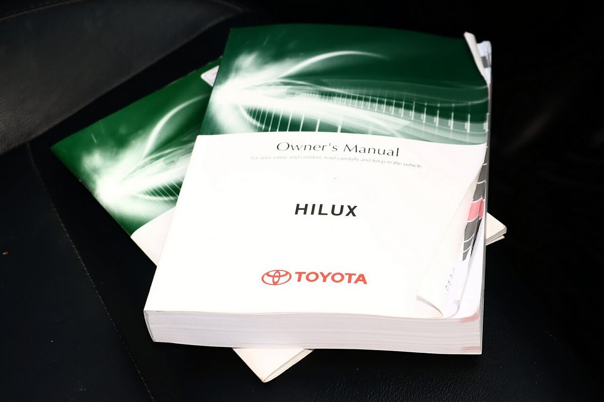 2020 Toyota Hilux SR5 GUN126R 4X4