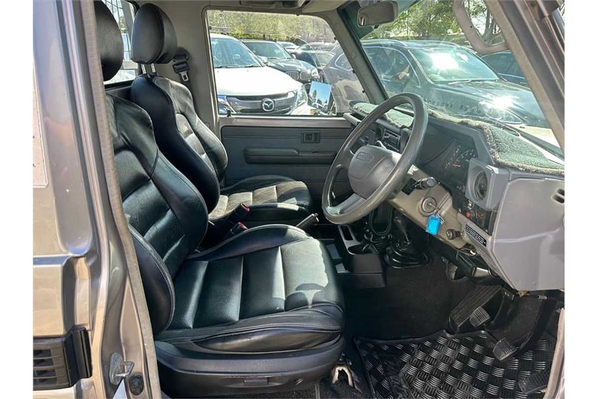 2006 Toyota Landcruiser RV HDJ79R 4X4