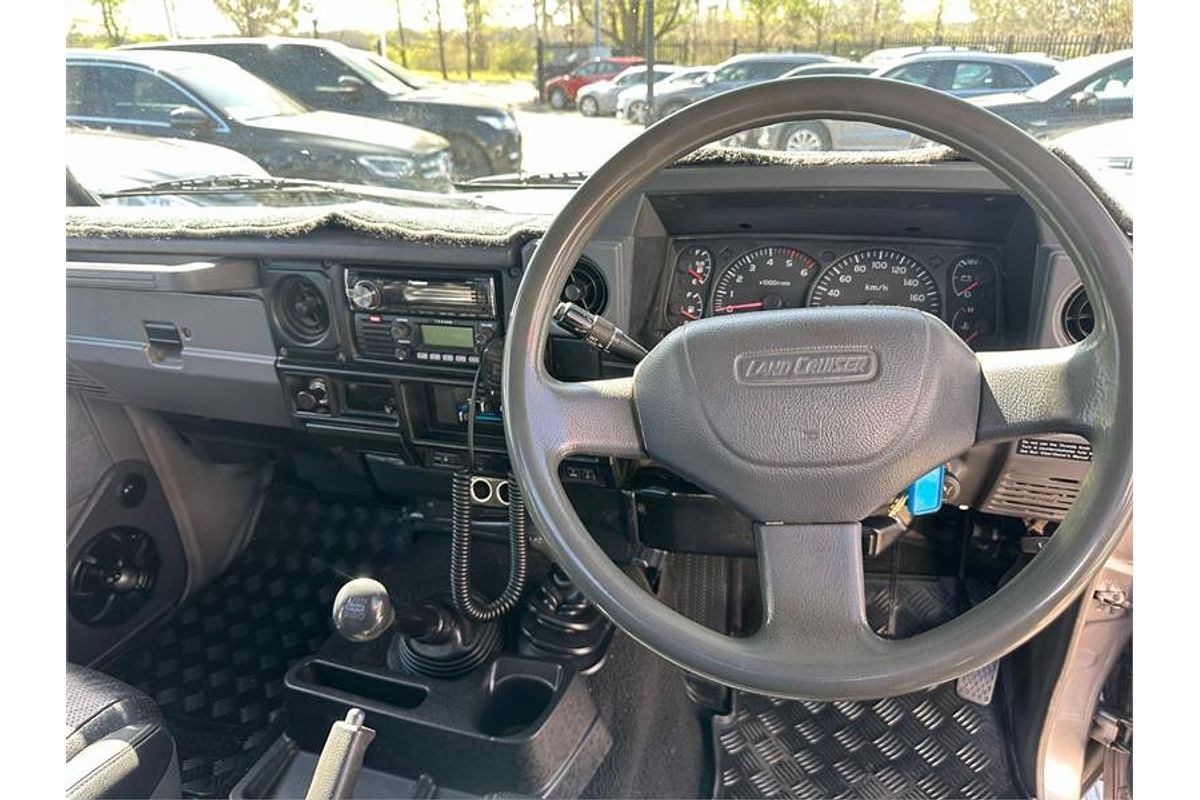 2006 Toyota Landcruiser RV HDJ79R 4X4