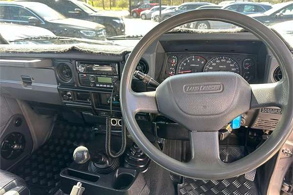 2006 Toyota Landcruiser RV HDJ79R 4X4