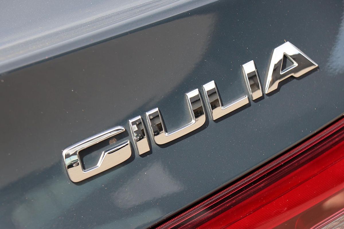 2017 Alfa Romeo Giulia Veloce
