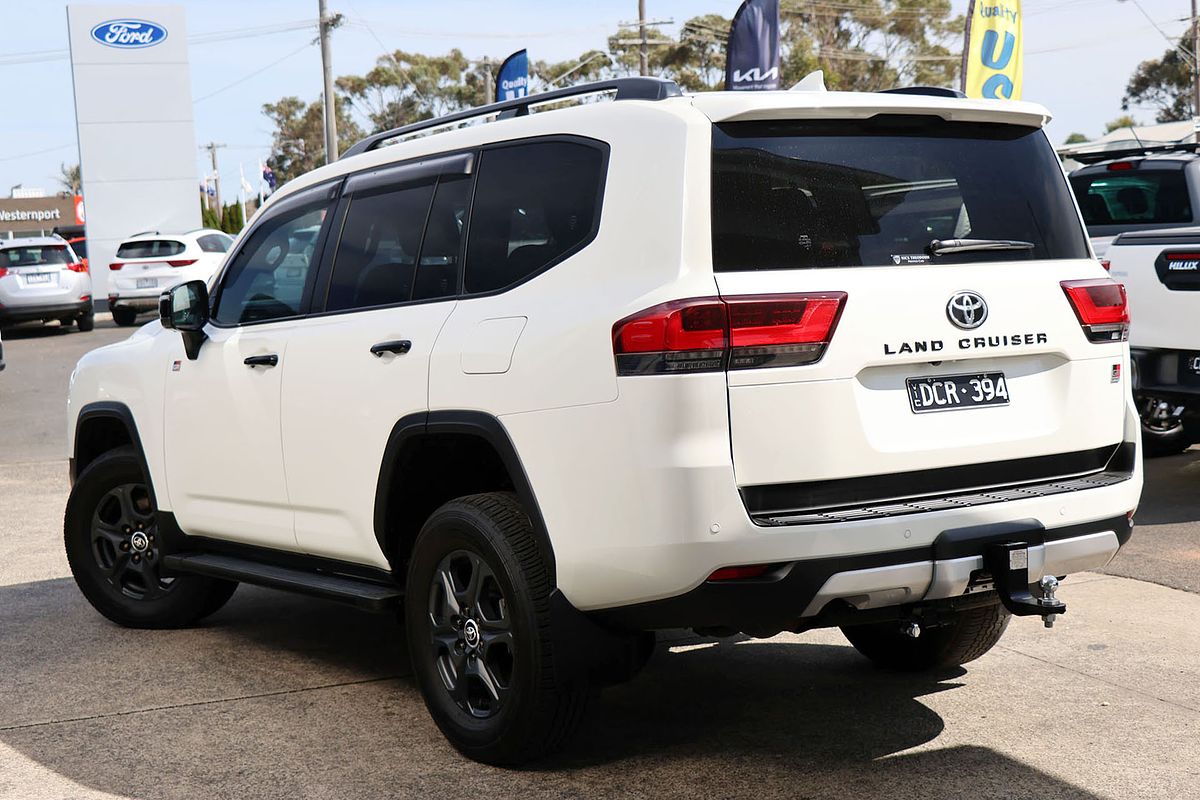 2022 Toyota Landcruiser GR Sport FJA300R