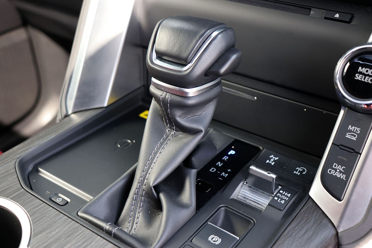 2022 Toyota Landcruiser GR Sport FJA300R