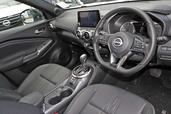 2024 Nissan JUKE ST-L F16