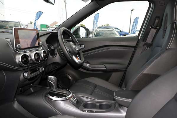 2024 Nissan JUKE ST-L F16
