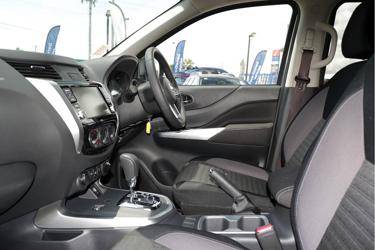 2024 Nissan Navara ST D23 4X4