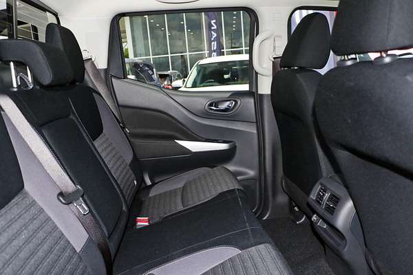 2024 Nissan Navara ST D23 4X4
