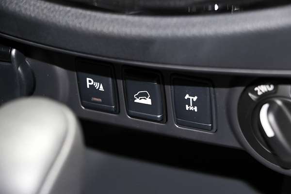 2024 Nissan Navara ST D23 4X4