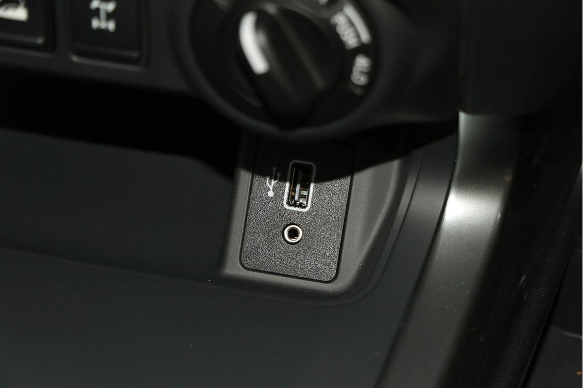 2024 Nissan Navara ST D23 4X4