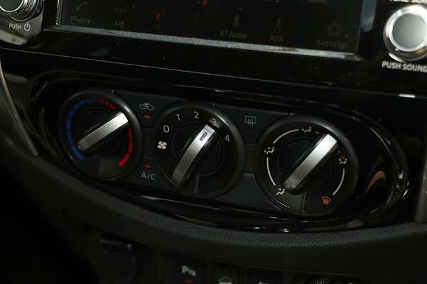 2024 Nissan Navara ST D23 4X4
