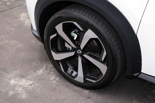 2024 Nissan JUKE ST-L F16