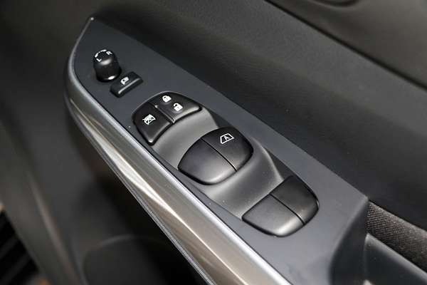 2024 Nissan Navara ST D23 4X4