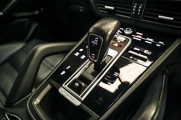 2020 Porsche Cayenne E-Hybrid 9YA