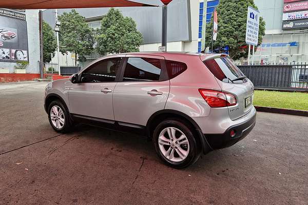 2013 Nissan Dualis ST J10 Series 4