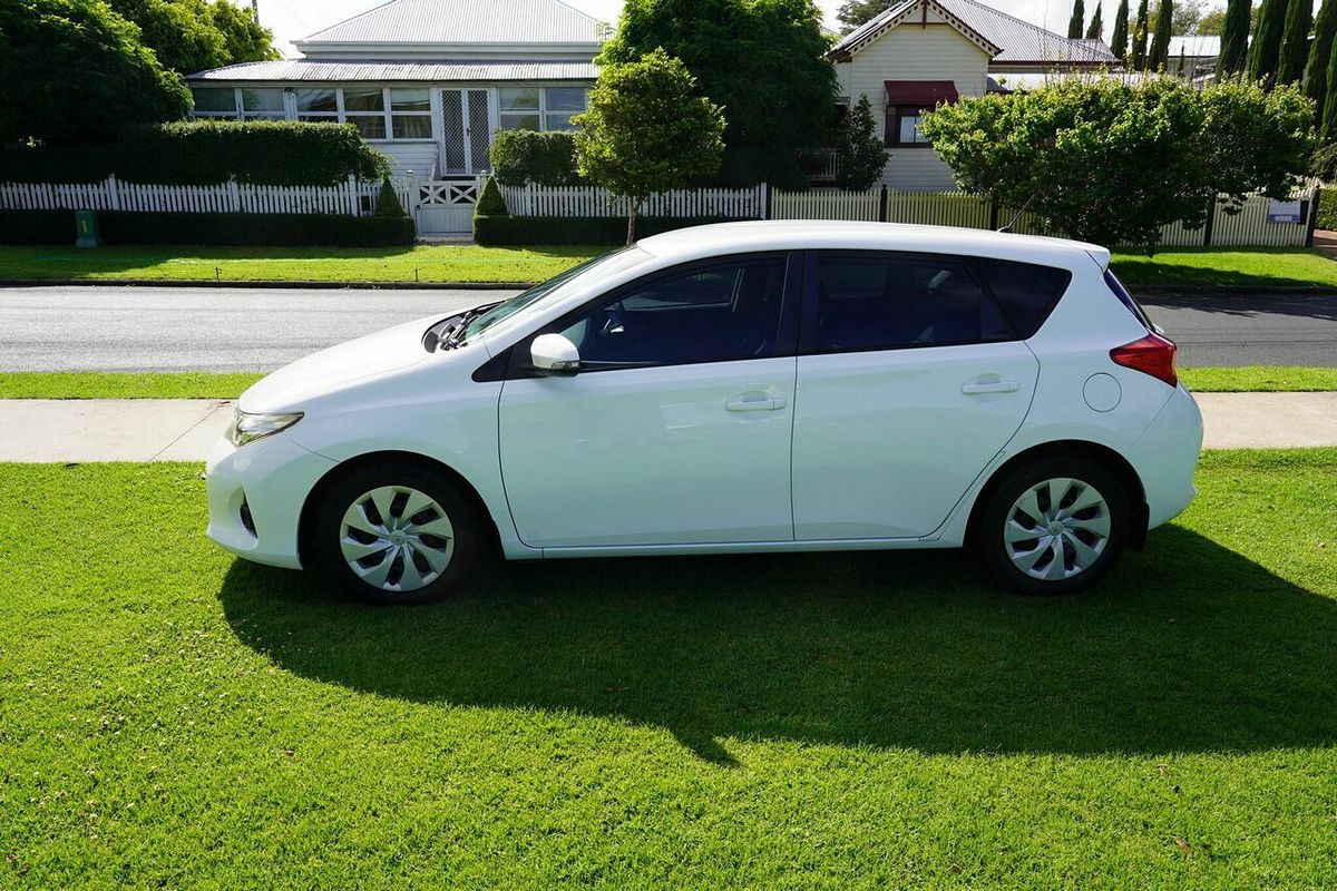 2013 Toyota Corolla Ascent ZRE182R