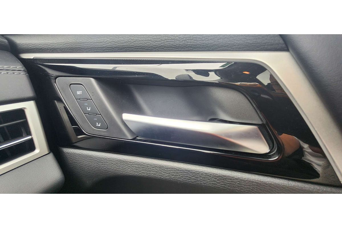 2022 Mitsubishi Outlander PHEV Exceed ZM