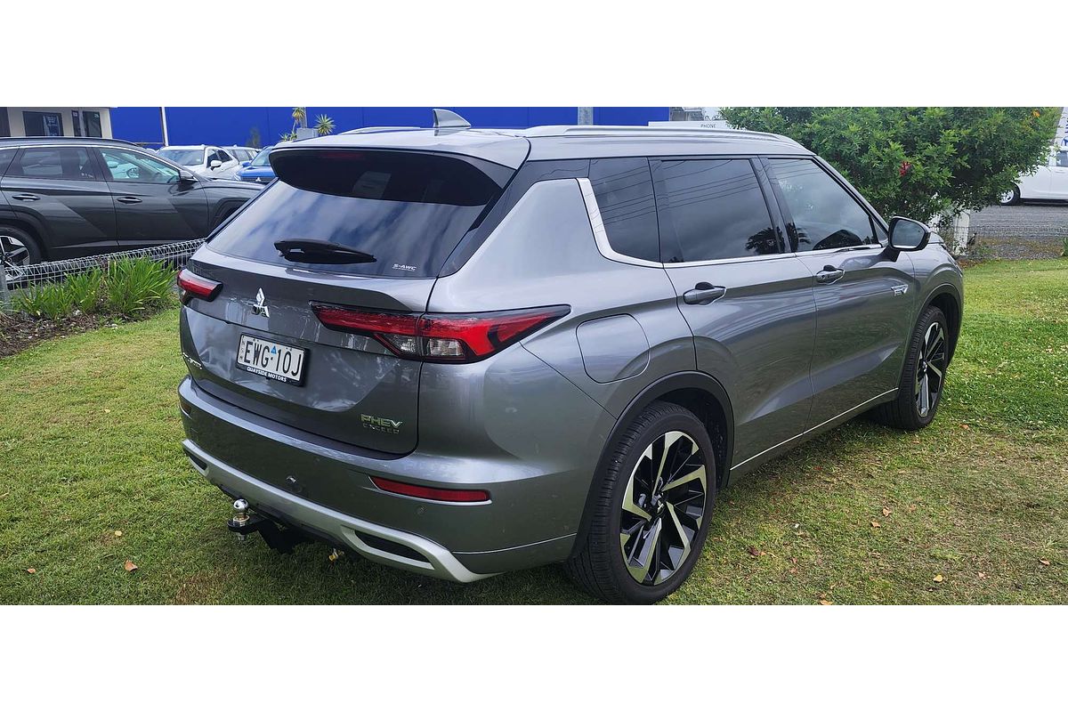 2022 Mitsubishi Outlander PHEV Exceed ZM