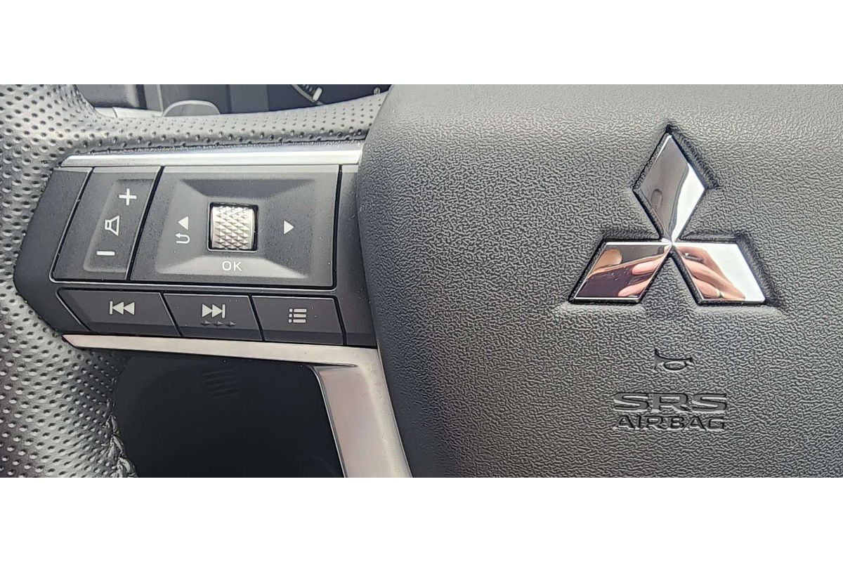 2022 Mitsubishi Outlander PHEV Exceed ZM