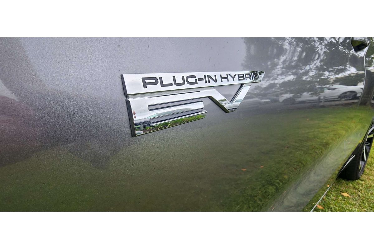 2022 Mitsubishi Outlander PHEV Exceed ZM