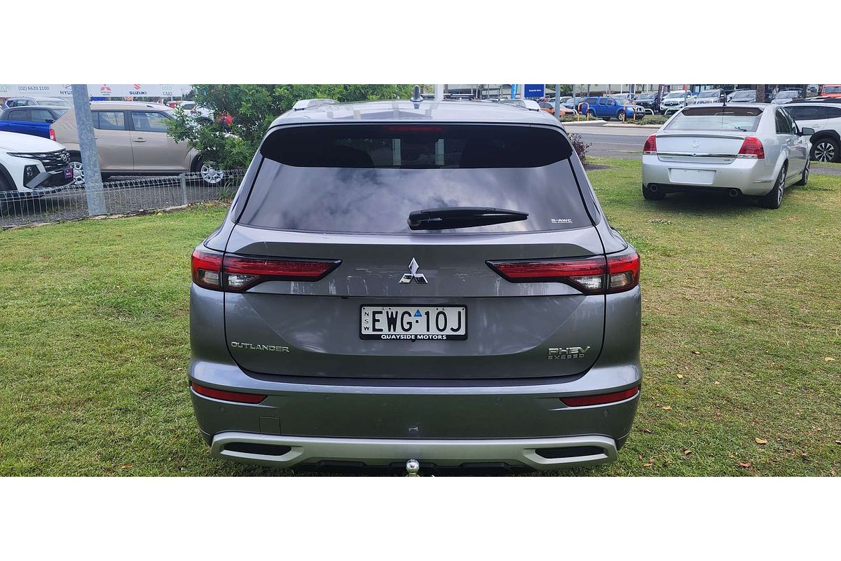 2022 Mitsubishi Outlander PHEV Exceed ZM