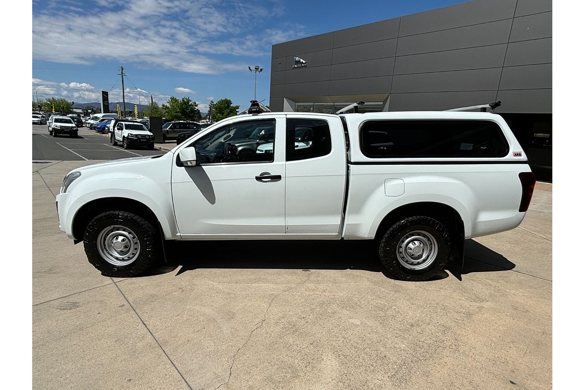 2017 Isuzu D-MAX SX High Ride Rear Wheel Drive