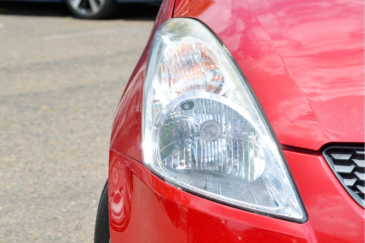 2013 Suzuki Swift GL FZ
